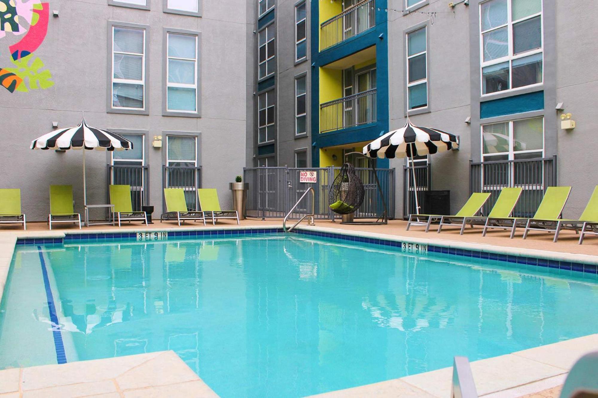 Upstay - Condo With Pool Gym Games And Bbq Austin Luaran gambar